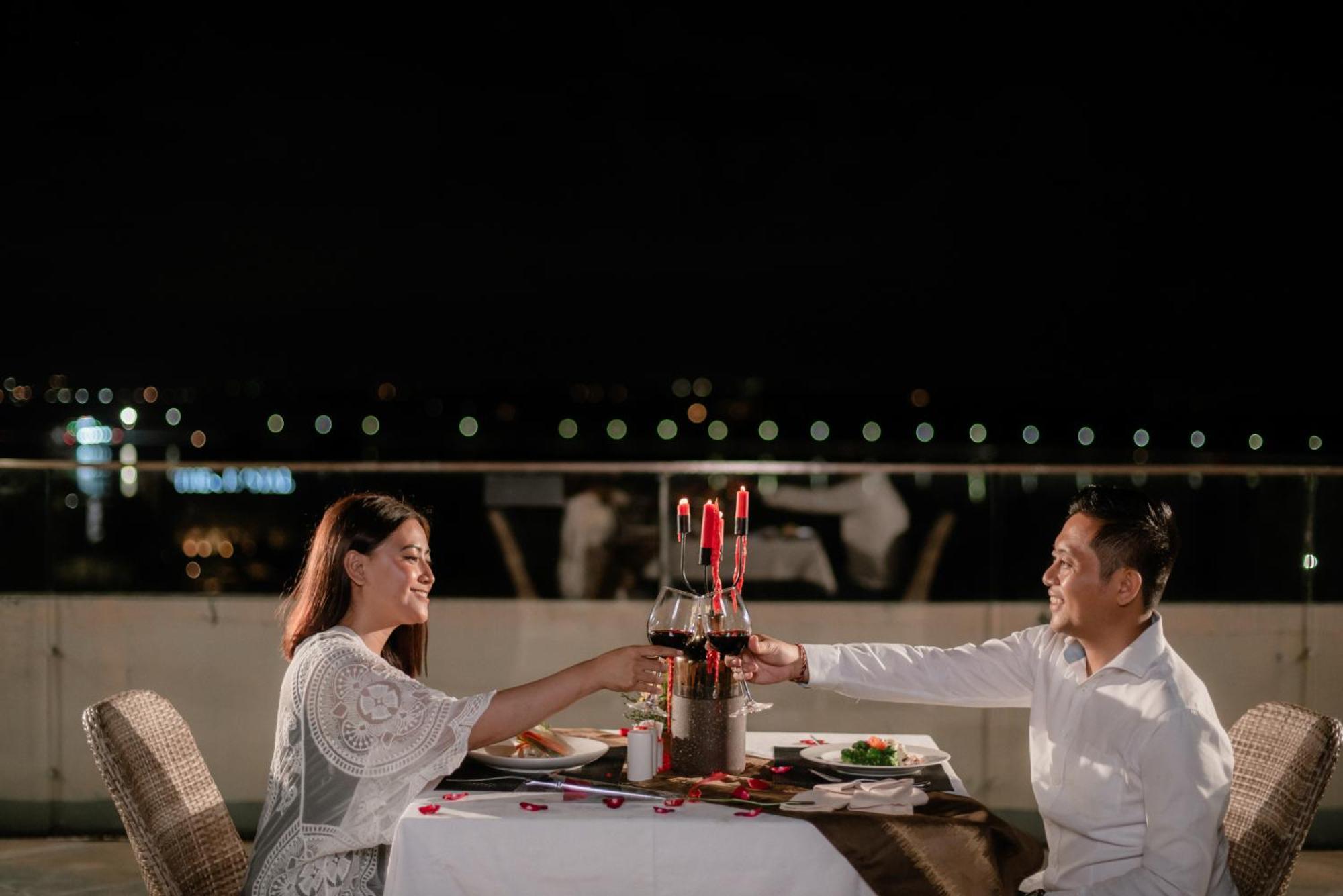 อมารูสซา สวีท บาหลี Hotel นูซาดูอา ภายนอก รูปภาพ
