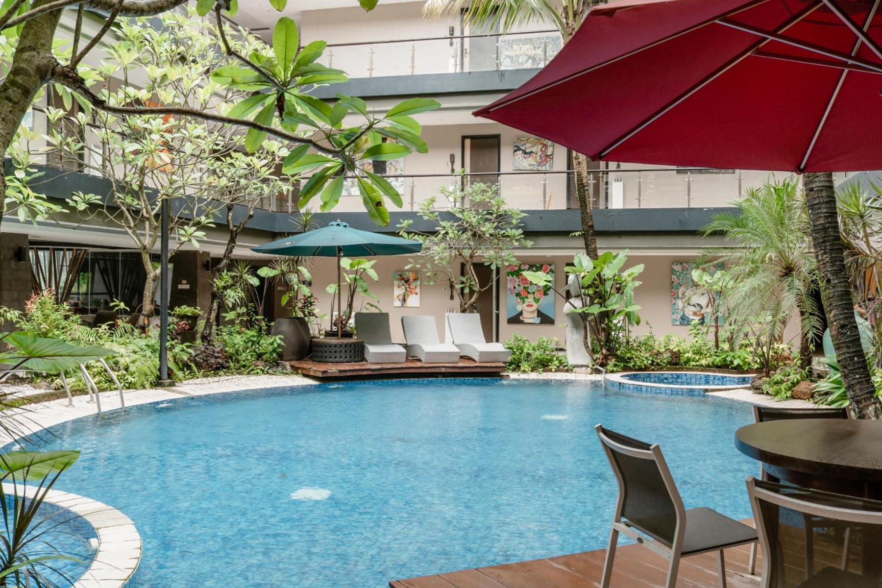 อมารูสซา สวีท บาหลี Hotel นูซาดูอา ภายนอก รูปภาพ