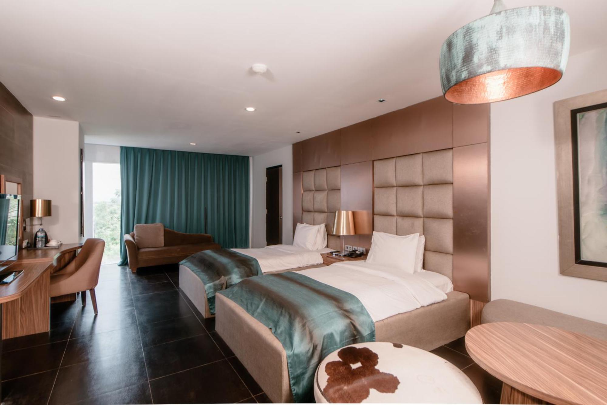 อมารูสซา สวีท บาหลี Hotel นูซาดูอา ภายนอก รูปภาพ